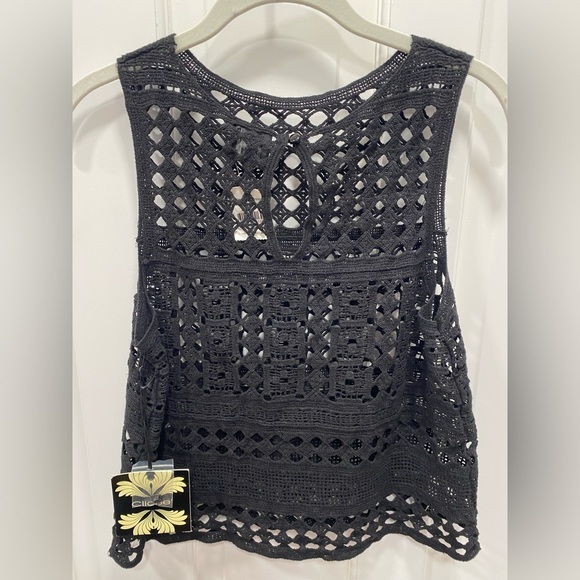NWT Stunning Black Cliche Crochet Sleeveless Top Size XS - Picture 3 of 6